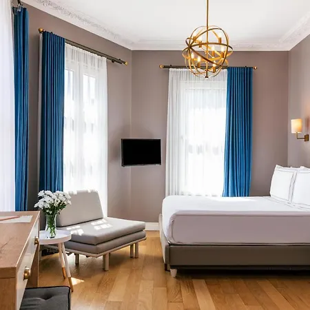 Petros Hotel