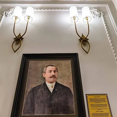Petros Stambuł