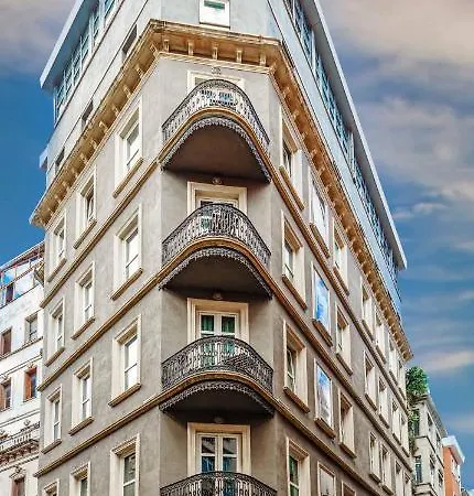 Petros Hotel