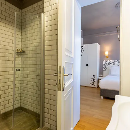 Hotel Petros