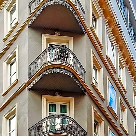 Petros Hotel