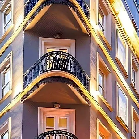 Petros Istanbul