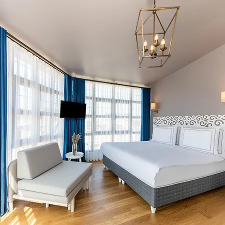 Petros Istanbul